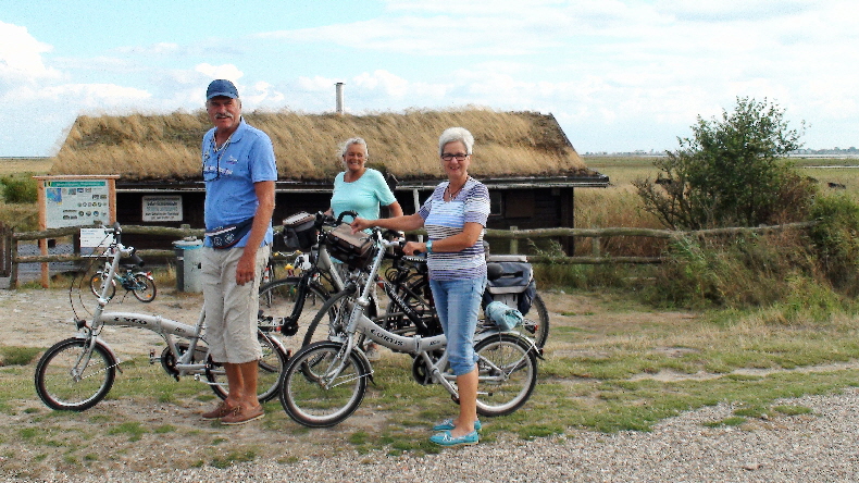 Fahrradausflug zum Schutzgebiet mit Klein-Museum