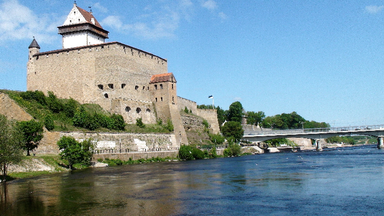 Hermannsburg mit Grenzübergang Brücke