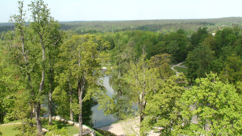 Blick vom Nordturm auf den Stadtpark