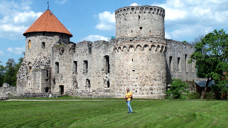 Blick vom Burggarten auf Nord- und Westturm