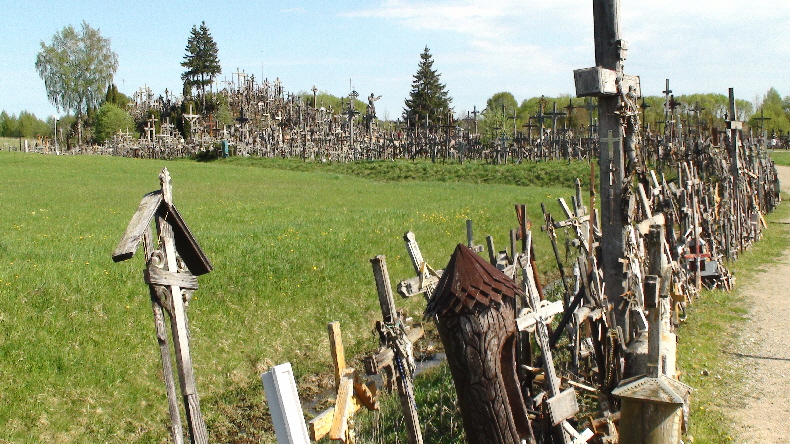 Annäherung an den Berg der Kreuze