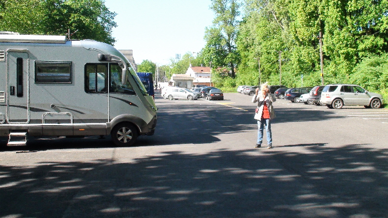 weiter hinten ist Platz für Womos