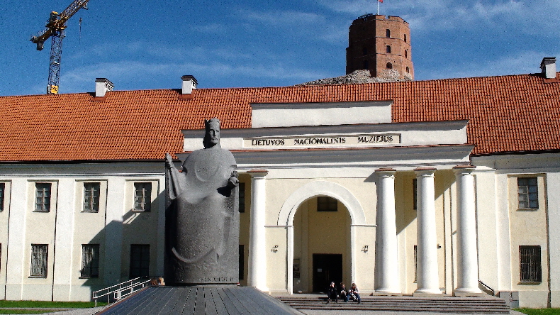 der Gediminas Turm wacht