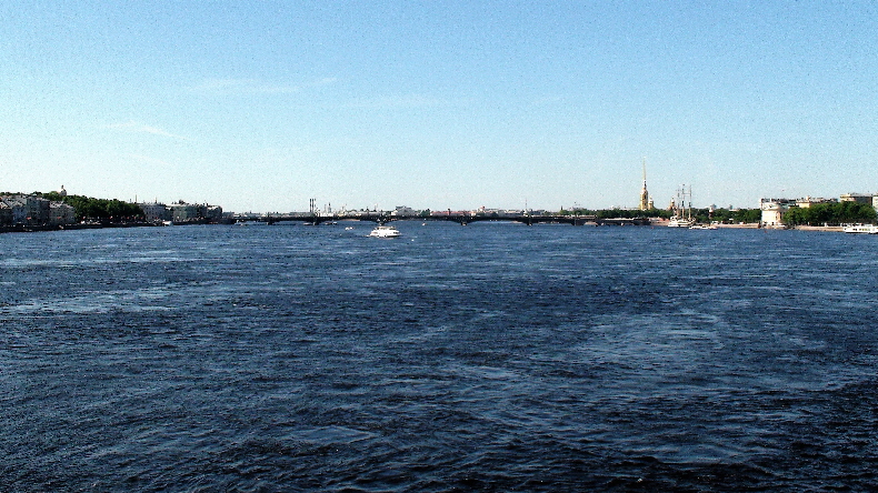 der Zetralfluss Neva