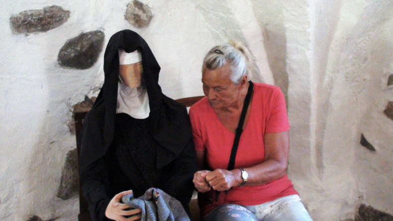 Nonnen bei der Arbeit