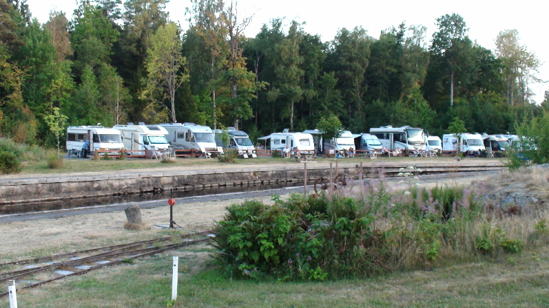 Stellplatz von dern andern Seite des Götakanals