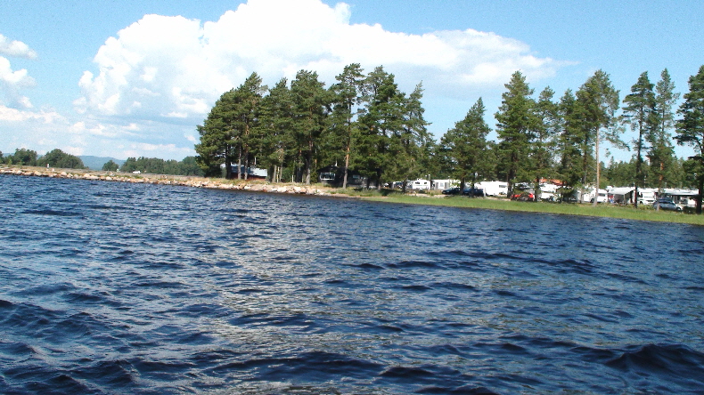 .. am Straßendamm zum Festland